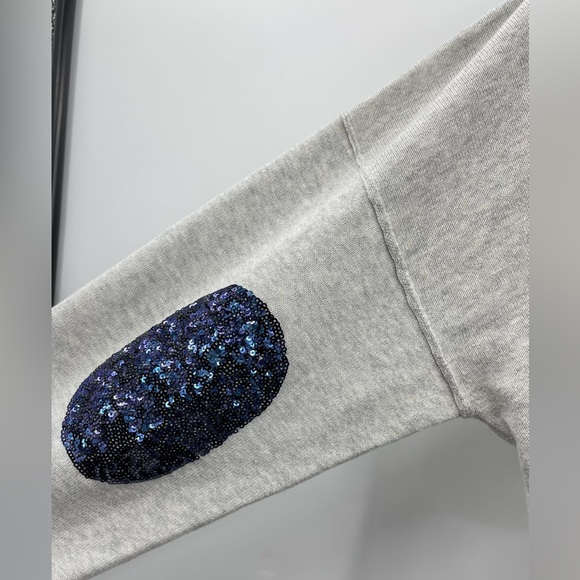 Lisa Todd Blue Sequin Elbow Patch Gray
Cotton Sweater - Picture 4 of 6